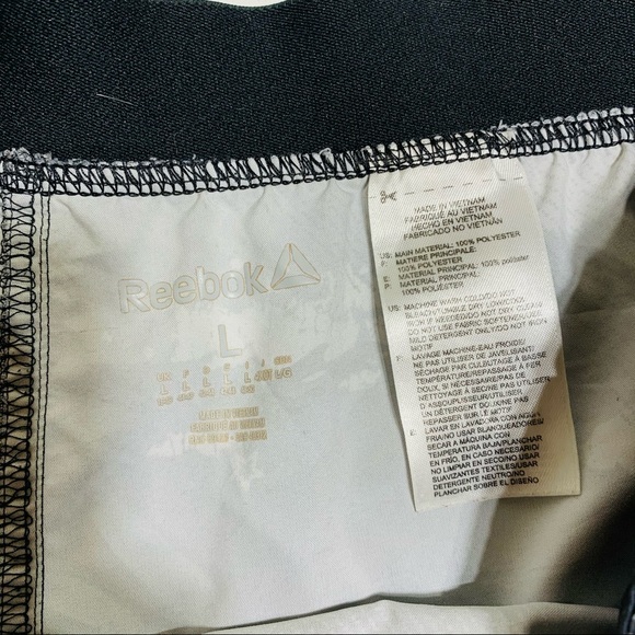 Reebok camo running shorts - Picture 7 of 9